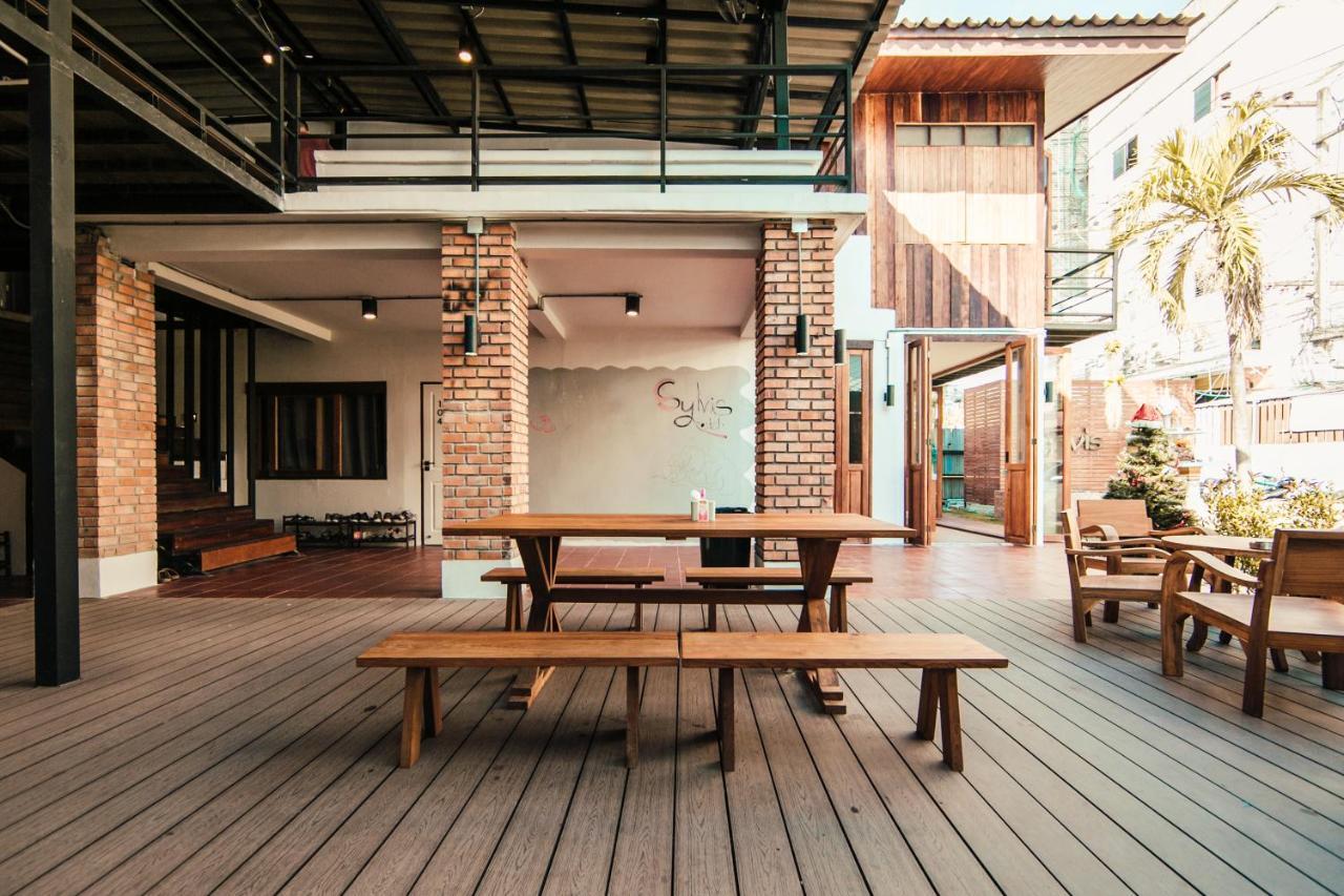 Sylvis Hostel Chiangmai Chiang Mai Exterior foto